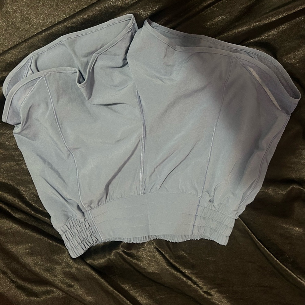 Lululemon Hotty Hots Size 6 Never worn just took the tags off too early!